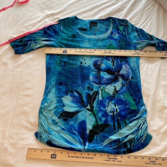 Blue Aqua Black Floral Abstract Sparkle Studded Short Sleeve Scoop Neck Top SZ L - Picture 11 of 11